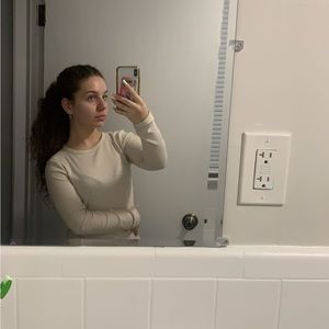 Meet your Posher, Ashlie